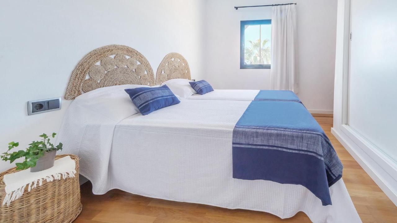 Pool House Marineta Llombarts Exterior foto